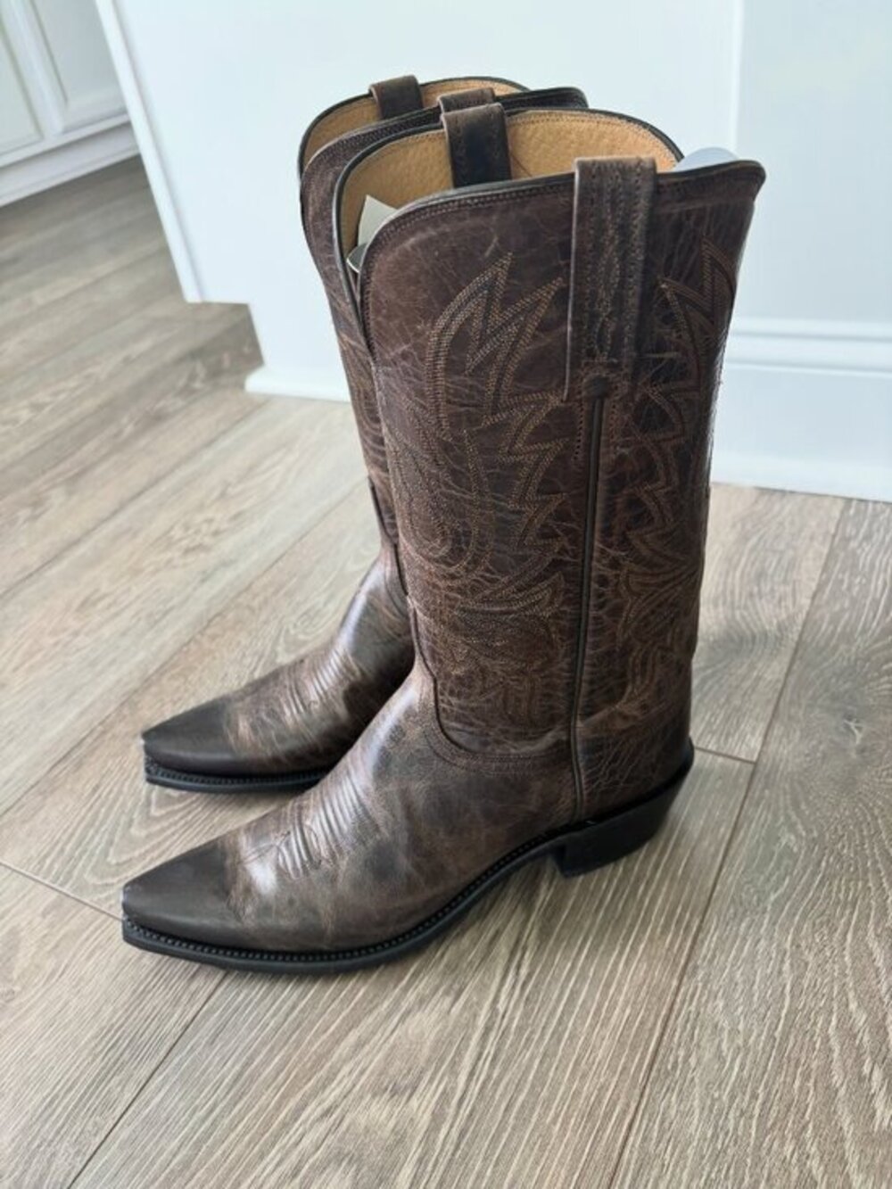 LUCCHESE NEVER WORN NWT Boots - Picture 2 of 3